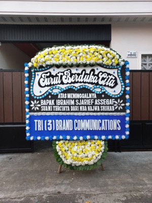 Papan Bunga Duka di Taraju